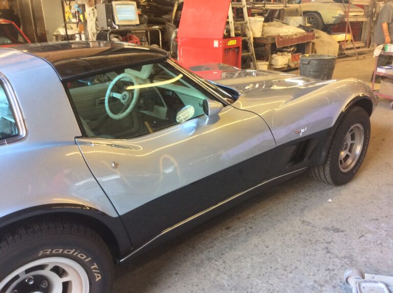 1978 Corvette 25TH Anniversary Edition Stripes Install stripes at Automotive Enterprise, San Carlos CA – photo 2