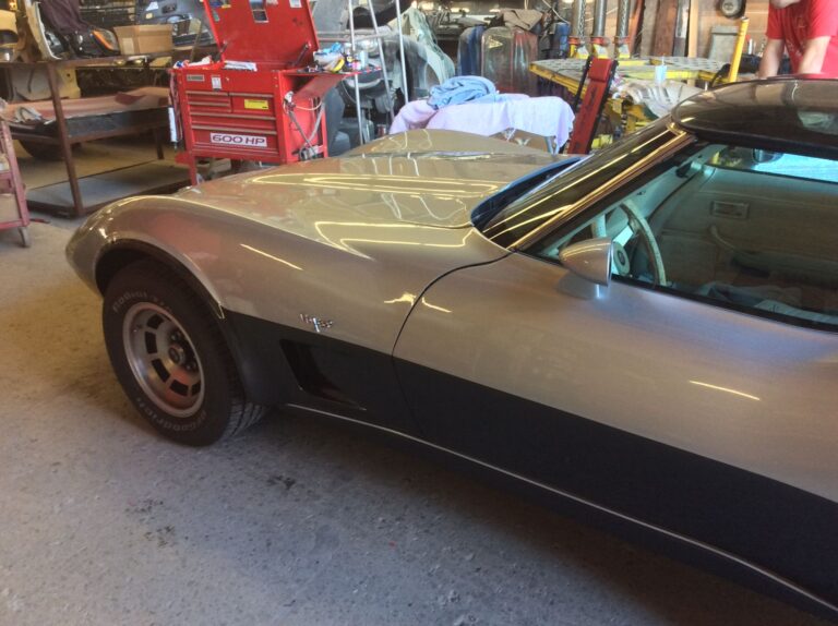 1978 Corvette 25TH Anniversary Edition Stripes Install stripes at Automotive Enterprise, San Carlos CA – photo 3