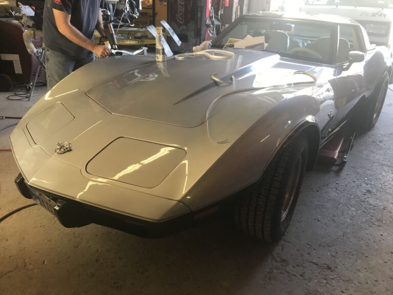 1978 Corvette 25TH Anniversary Edition Stripes Install stripes at Automotive Enterprise, San Carlos CA – photo 4