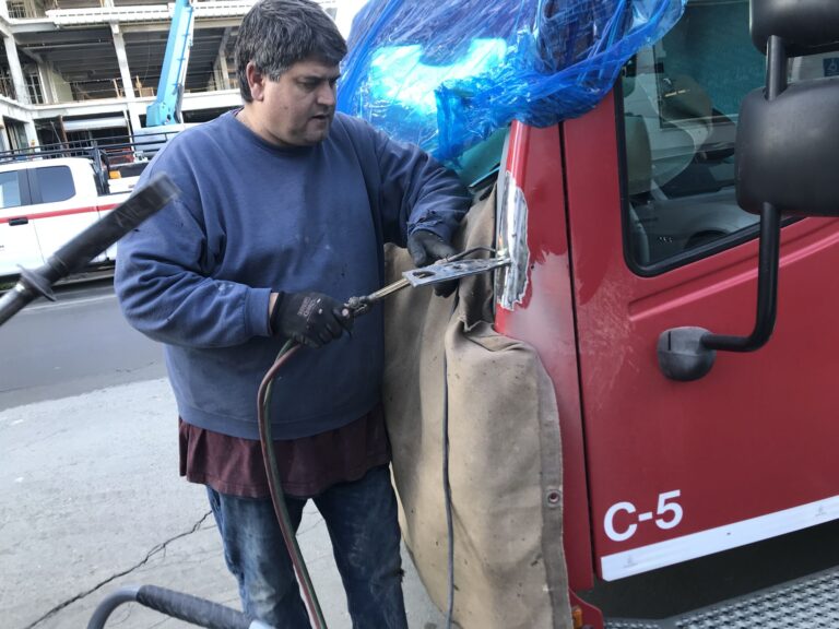 SHEEDY DRAYAGE CRANE WINDSHIELD REPLACEMENT windshield replacement at Automotive Enterprise, San Carlos CA – photo 11